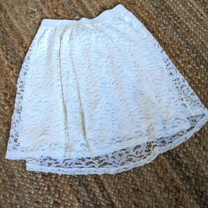 LC Lauren Conrad White Lace Mini Skirt